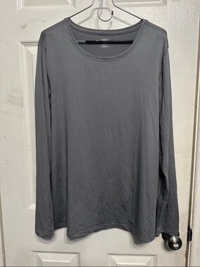 Athletic Works Women's Long Sleeve Crew Neck Tee - Gray